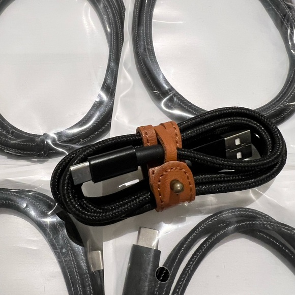 FREE 🆓 with Any Two Purchases - USB A/C phone and tablet charging cable - Picture 4 of 4